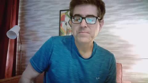 Snapshot of mikewulds chatting on 01.31.25 Mike online show from 01.31.25