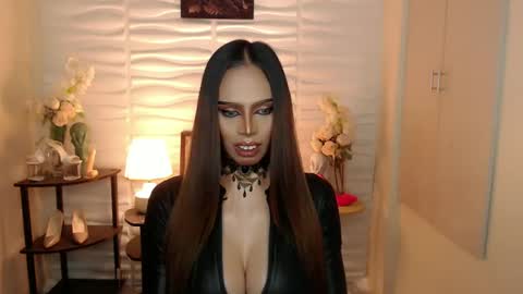Snapshot of mikeyalawi03 chatting on 12.04.24 Mistress MikeyAlawi online show from 12.04.24