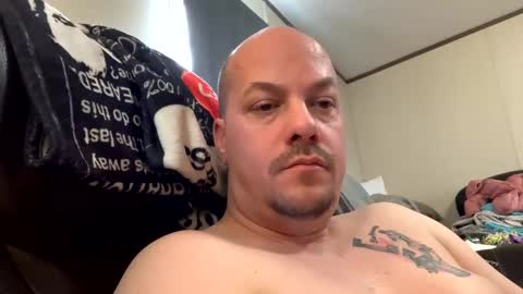 Snapshot of mikeylikesit2222 chatting on 01.26.25 mikeylikesit2222 online show from 01.26.25