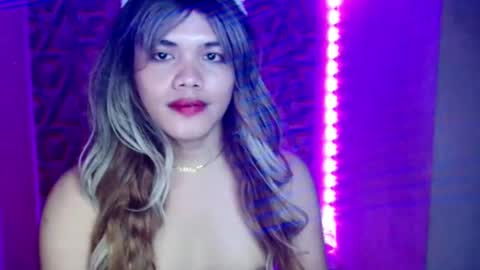 Snapshot of mikhay14139 chatting on 11.14.25 mikhay14139 online show from 11.14.25