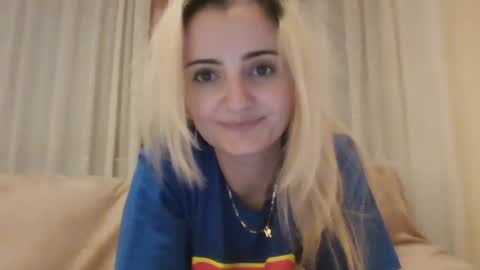 Snapshot of miki234809581 chatting on 11.02.25 miki234809581 online show from 11.02.25