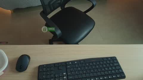 Milena  online show from 11.15.25