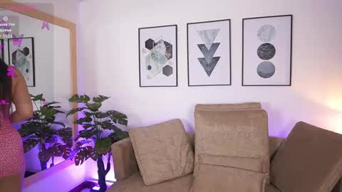 milacrave online show from 09.24.25