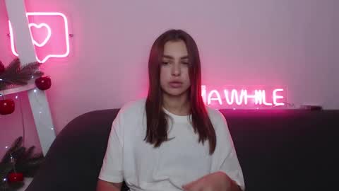 milanaangelas online show from 12.17.24