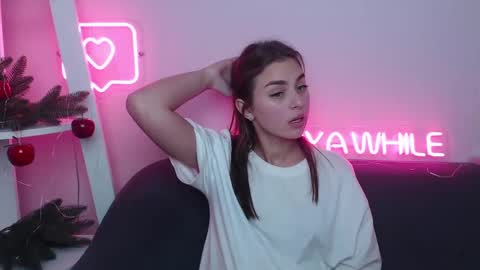 milanaangelas online show from 12.27.24