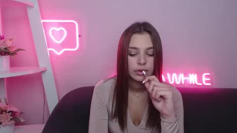 milanaangelas online show from 02.16.25