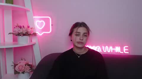 milanaangelas online show from 02.22.25