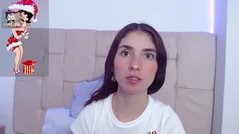 Snapshot of mildrecute chatting on 12.26.24 Ana online show from 12.26.24