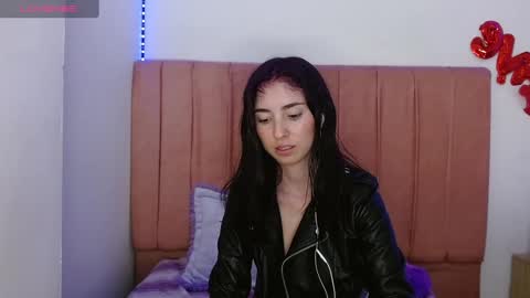 Snapshot of mildrecute chatting on 12.28.24 Ana online show from 12.28.24