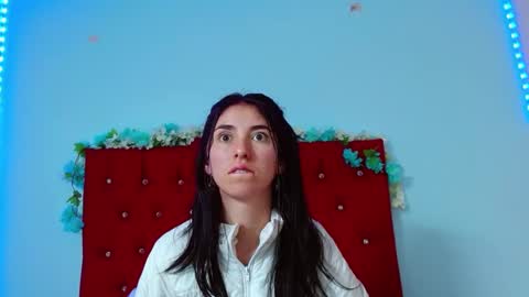 Snapshot of mildrecute chatting on 12.30.24 Ana online show from 12.30.24