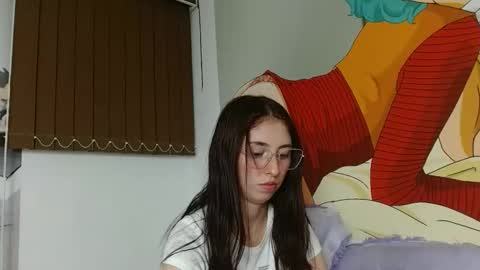 Snapshot of mildrecute chatting on 02.04.25 Ana online show from 02.04.25