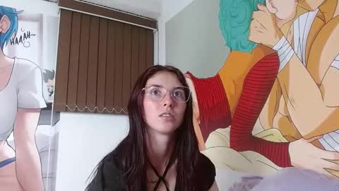 Snapshot of mildrecute chatting on 02.12.25 Ana online show from 02.12.25