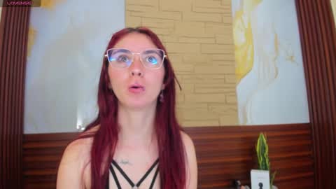 Snapshot of mildrecute chatting on 09.22.25 Ana online show from 09.22.25