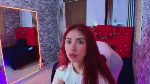 Snapshot of mildrecute chatting on 10.21.25 Ana online show from 10.21.25