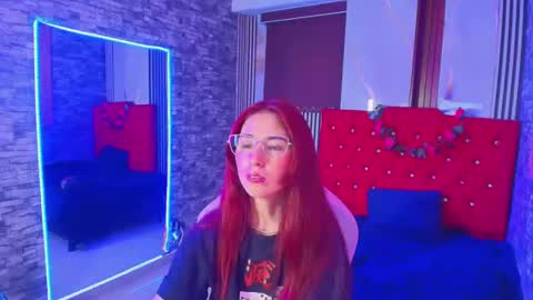 Snapshot of mildrecute chatting on 10.25.25 Ana online show from 10.25.25