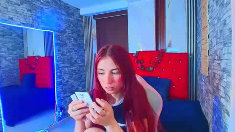 Snapshot of mildrecute chatting on 11.15.25 Ana online show from 11.15.25