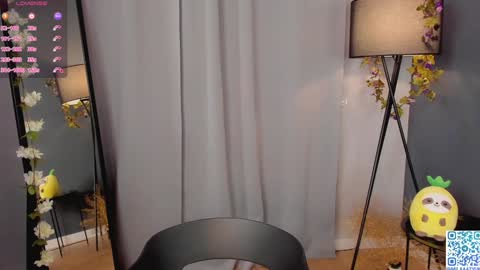 Snapshot of mildredbain chatting on 01.17.25 Mila online show from 01.17.25