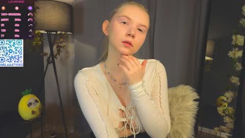 Snapshot of mildredbain chatting on 01.21.25 Mila online show from 01.21.25