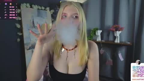 Snapshot of mildredbain chatting on 02.14.25 Mila online show from 02.14.25