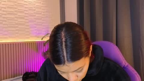 milena_lawson online show from 11.20.25