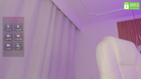 Snapshot of mileyberry chatting on 12.14.24 IEY EY online show from 12.14.24