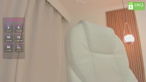 Snapshot of mileyberry chatting on 02.18.25 IEY EY online show from 02.18.25
