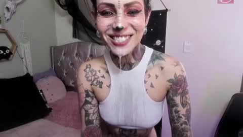 Snapshot of milf_onlyseduction chatting on 02.25.25 Isabella online show from 02.25.25