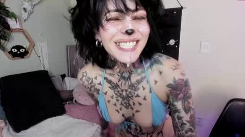 Snapshot of milf_onlyseduction chatting on 03.11.25 Isabella online show from 03.11.25