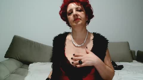 Snapshot of milffsupreme chatting on 02.03.25 Milfsupreme online show from 02.03.25