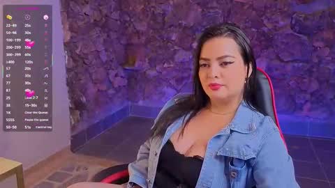 milfrosa_ online show from 11.18.25