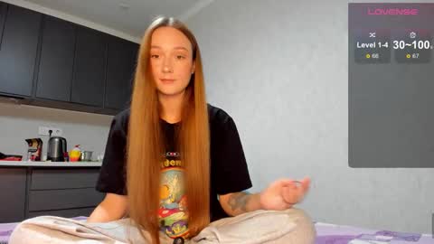 Snapshot of milkaeliza1 chatting on 11.09.25 MilkaLiza online show from 11.09.25