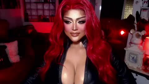 milkshakelavinia online show from 02.12.25