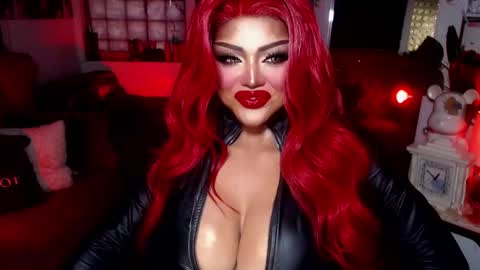 milkshakelavinia online show from 02.12.25