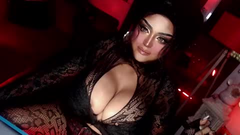 milkshakelavinia online show from 02.25.25