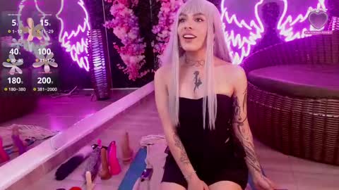 Snapshot of milla_davis chatting on 09.30.25 MILLA online show from 09.30.25