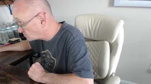 millenium0129 online show from 10.08.25