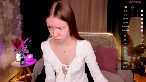 Snapshot of milli_brownn chatting on 10.13.25 Milli online show from 10.13.25