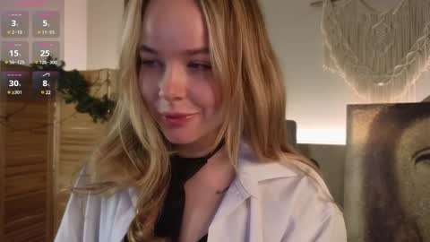 Snapshot of milly_shy chatting on 01.31.25 Milly online show from 01.31.25