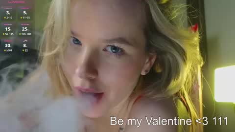 Snapshot of milly_shy chatting on 02.14.25 Milly online show from 02.14.25