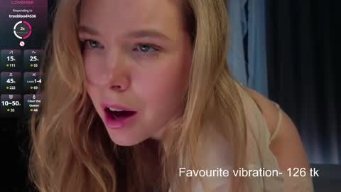 Snapshot of milly_shy chatting on 03.06.25 Milly online show from 03.06.25