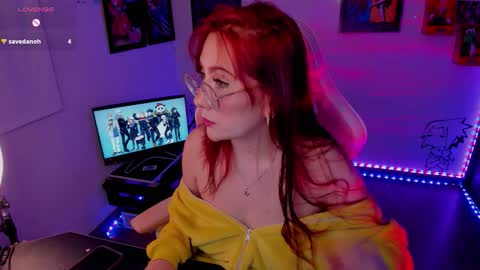 Snapshot of milly_yako chatting on 09.25.25 Monkey D Maddie online show from 09.25.25