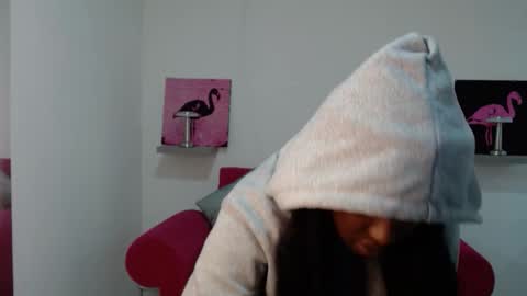 Snapshot of milykaebony69 chatting on 09.29.25 milykaebony69 online show from 09.29.25