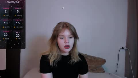 hi Im Mina  online show from 02.03.25