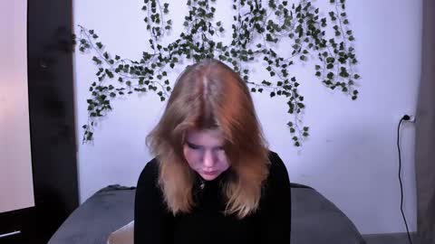 hi Im Mina  online show from 02.21.25