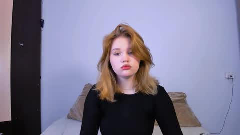 hi Im Mina  online show from 09.24.25