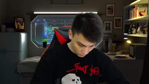 Snapshot of minato_kabuki chatting on 09.28.25 MINATO online show from 09.28.25