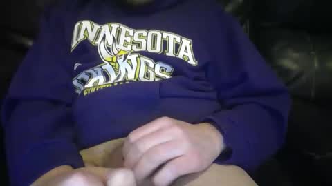 Snapshot of minnesotaguy2525 chatting on 01.28.25 Minnesota Guy online show from 01.28.25