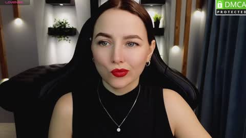 Snapshot of mira_mermayd chatting on 02.02.25 Mira online show from 02.02.25