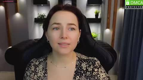 Snapshot of mira_mermayd chatting on 03.06.25 Mira online show from 03.06.25