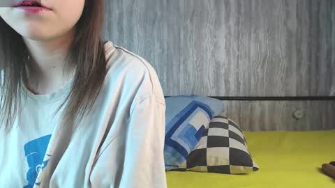 mira_one_ online show from 10.07.25